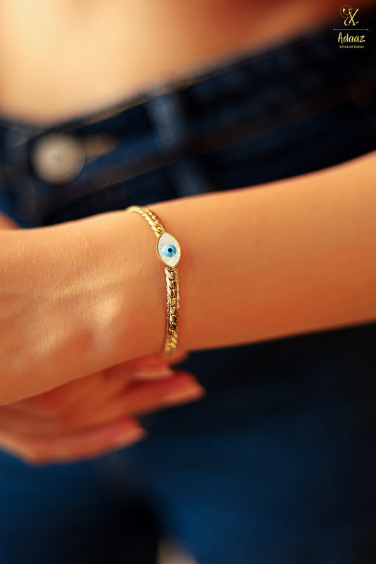 Stunning Evil Eye Chain Bracelet - Gold