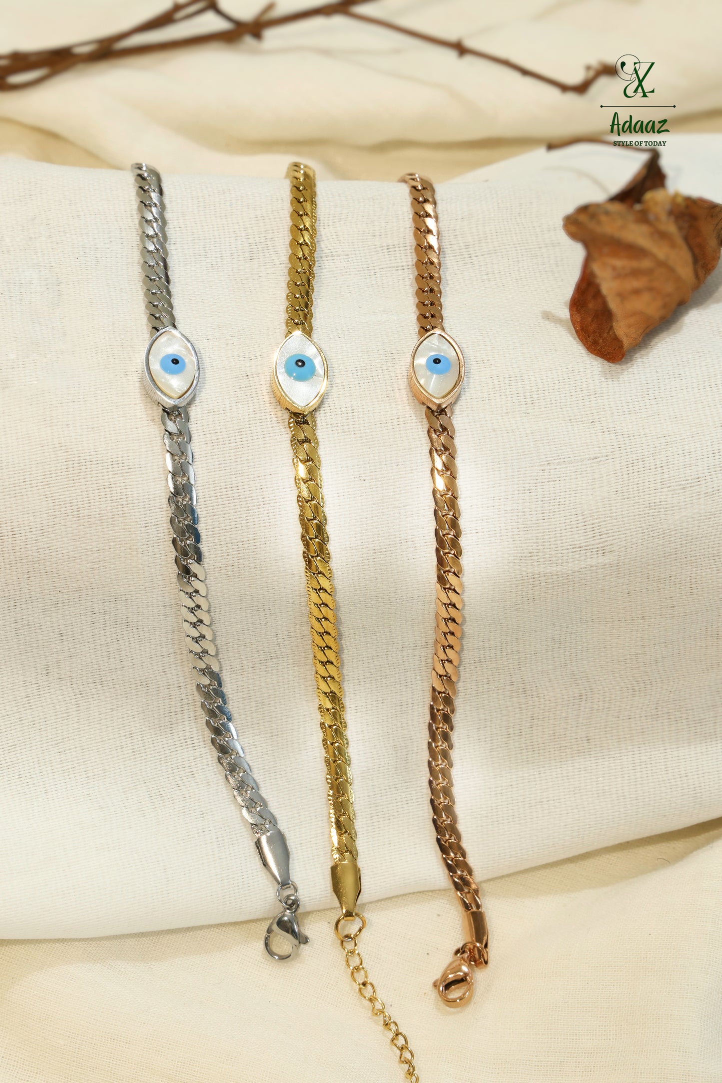 Stunning Evil Eye Chain Bracelet - Gold