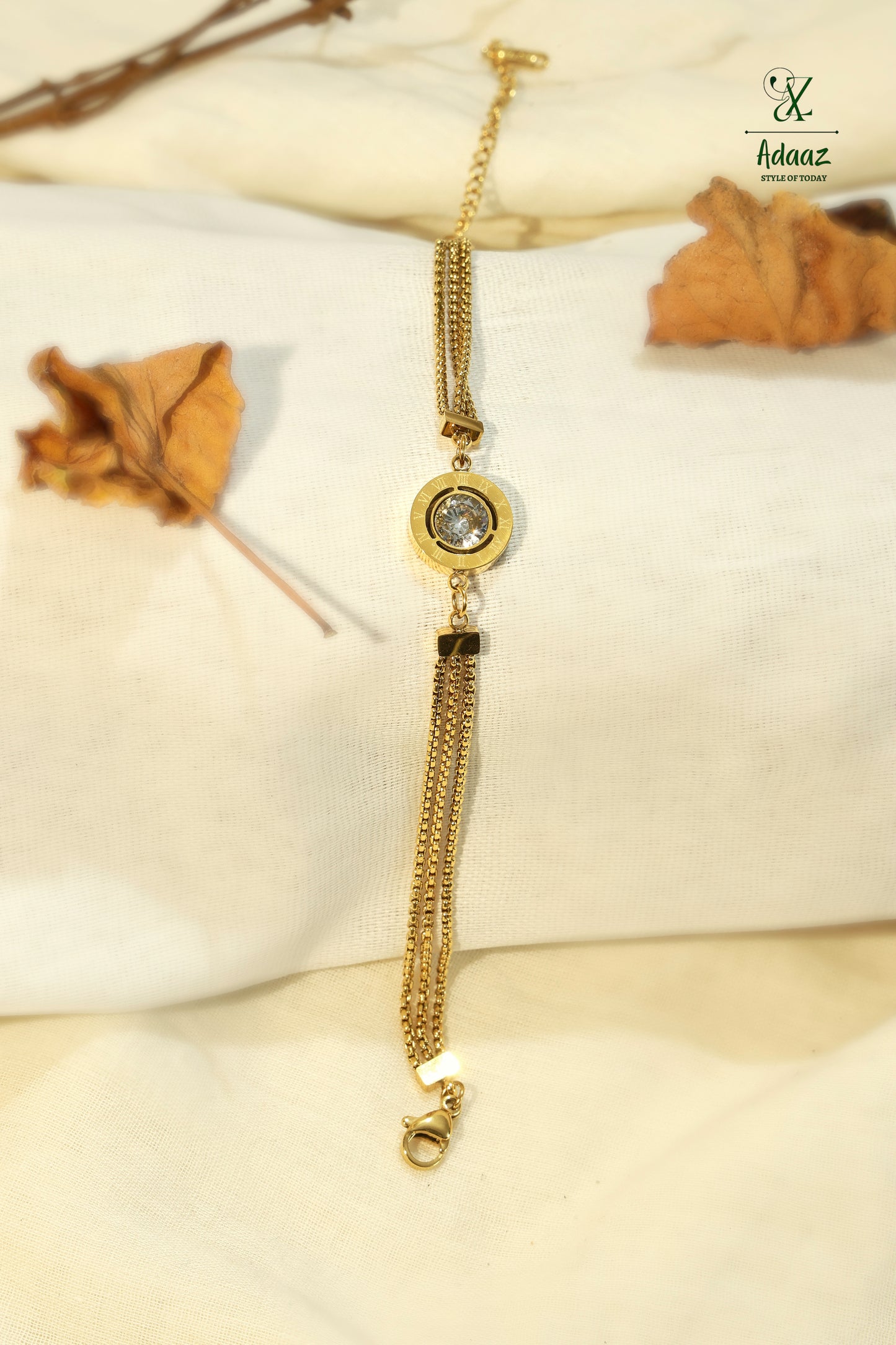 Round Cubic Zirconia in chain bracelet