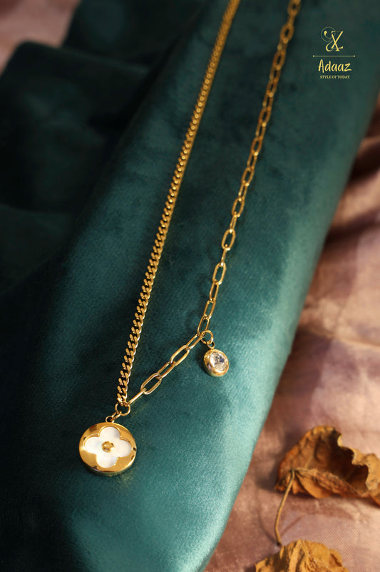 Stunning LV Cloverleaf Pendant