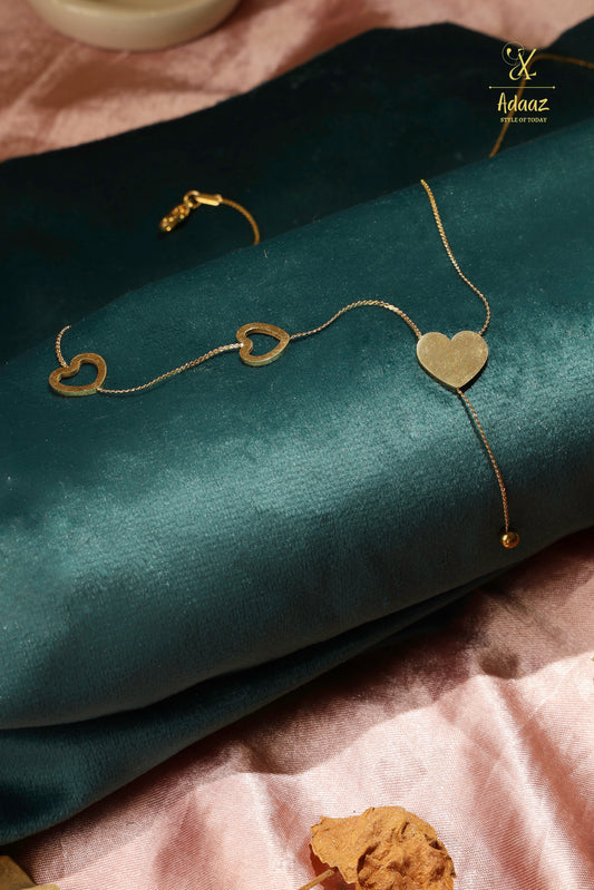 Delicate Gold Hearts Pendant Necklace - A Symbol of Elegance