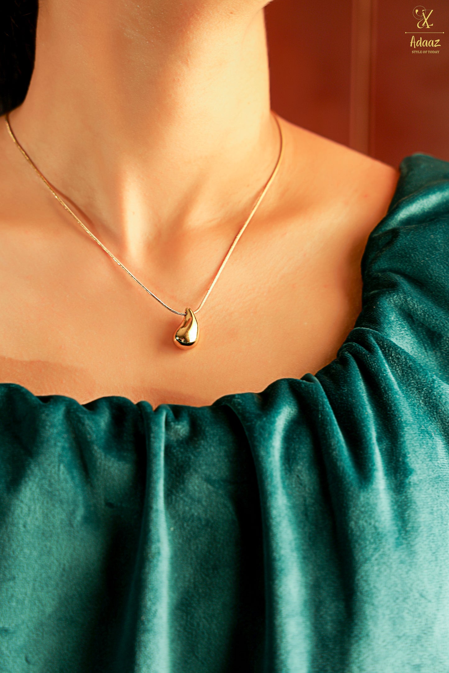 Solid Gold-Plated Teardrop Pendant