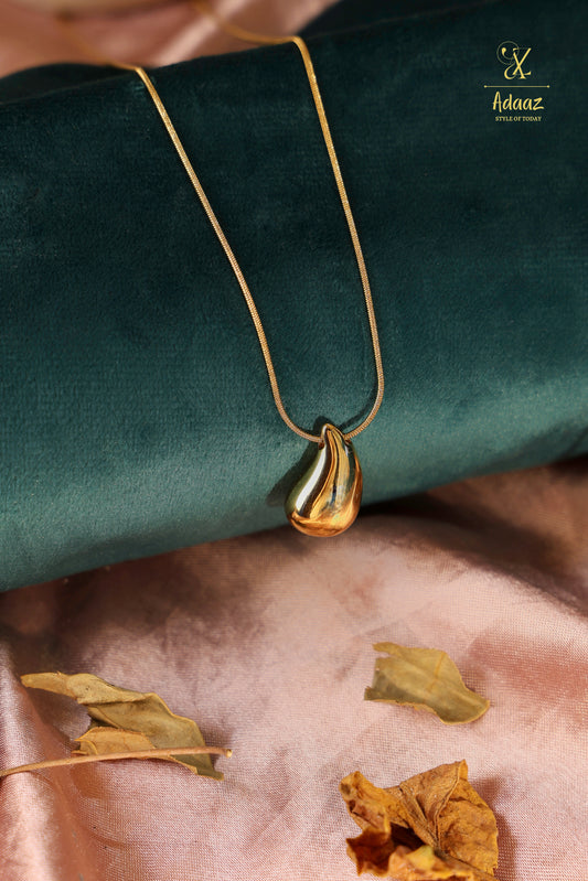 Solid Gold-Plated Teardrop Pendant