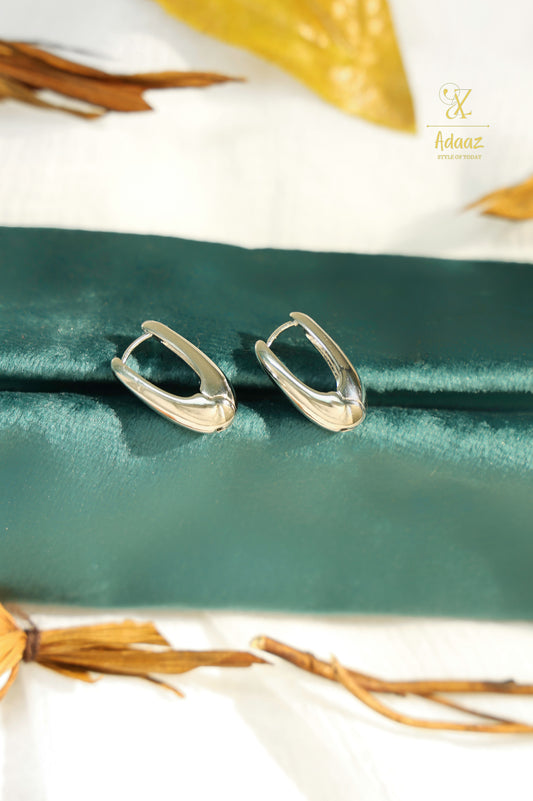 Stylish Small U-shape Hugging Hoop Earring - Gold