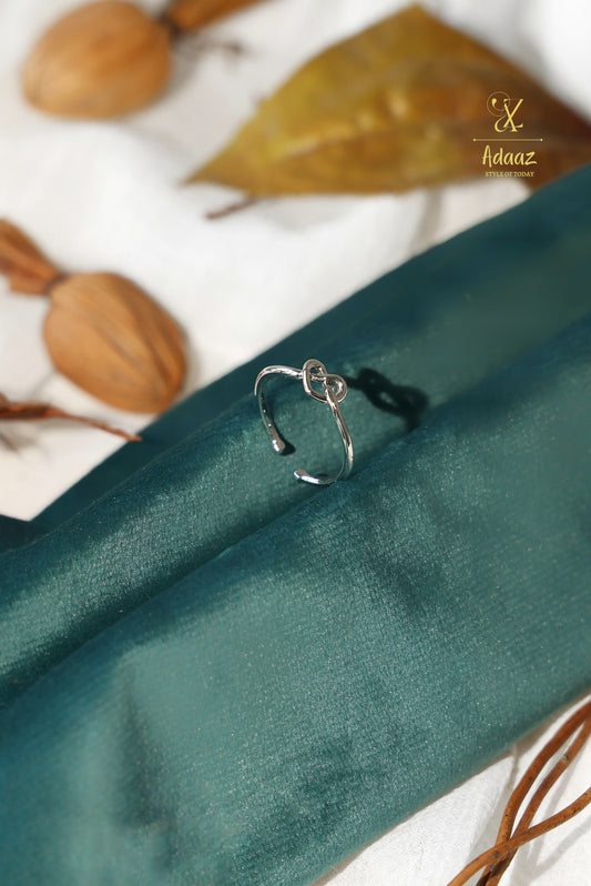 Twisted Love adjustable Ring