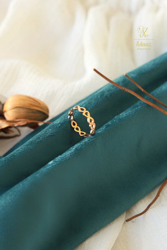 Stunning Anti-Tarnish Infinity Band Ring