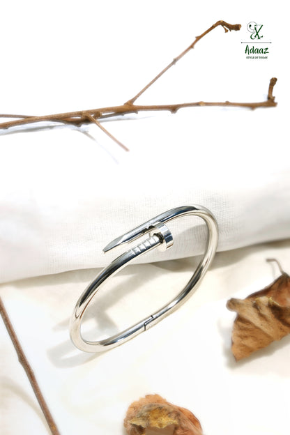 Stylish Stainless Steel Cartier Nail Bracelet