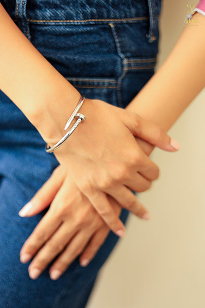 Stylish Stainless Steel Cartier Nail Bracelet
