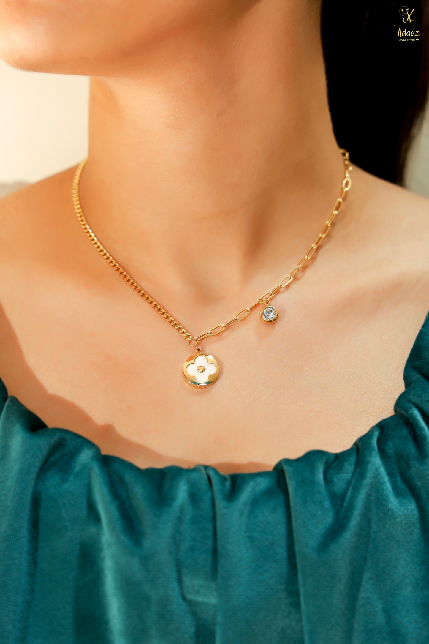 Stunning LV Cloverleaf Pendant