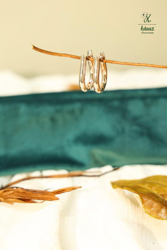 U-Curve Shape Geometric Hoop Hugging Earring - Rose Gold