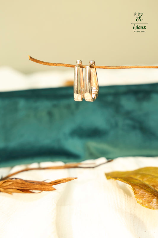 Stylish U-shape Hugging Hoop Earring - Rose Gold