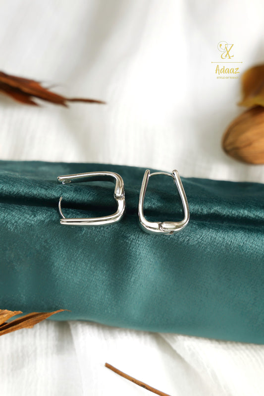 Stylish U-shape Hugging Hoop Earring - Silver
