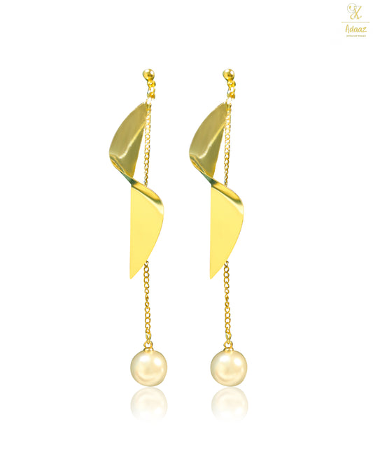 Drop Pearl Thread with a Twist Earring - Gold
