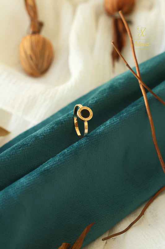 Roman Numeral Black Shell Ring