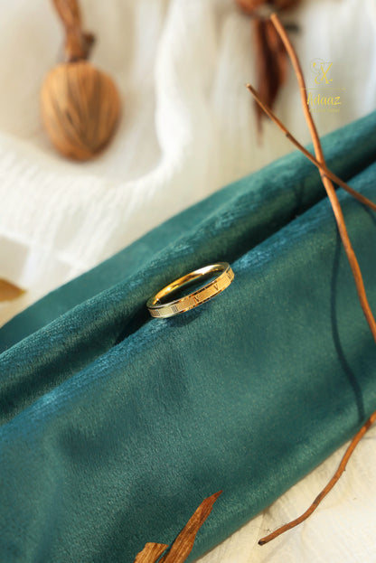 Classic Anti-Tarnish Roman Letter Sleek Gold-Plated Band Ring